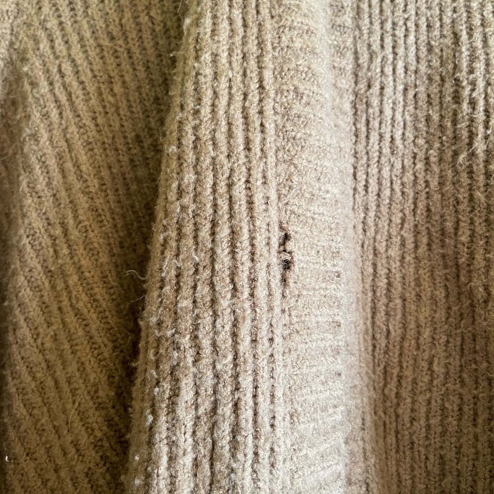 Saks Fifth Avenue Sweater - Picture 7 of 7